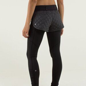 Lululemon Black Hot Cheeks Quilted Down Shorts Size 8